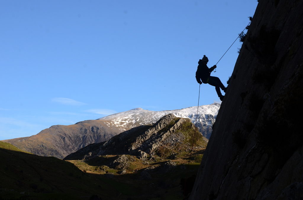 Abseil to collect a clue